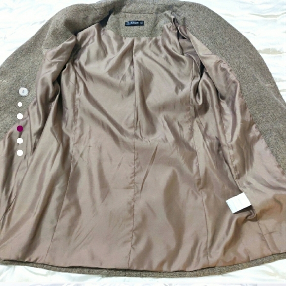 Double Breasted Taupe Blazer. - Picture 9 of 10